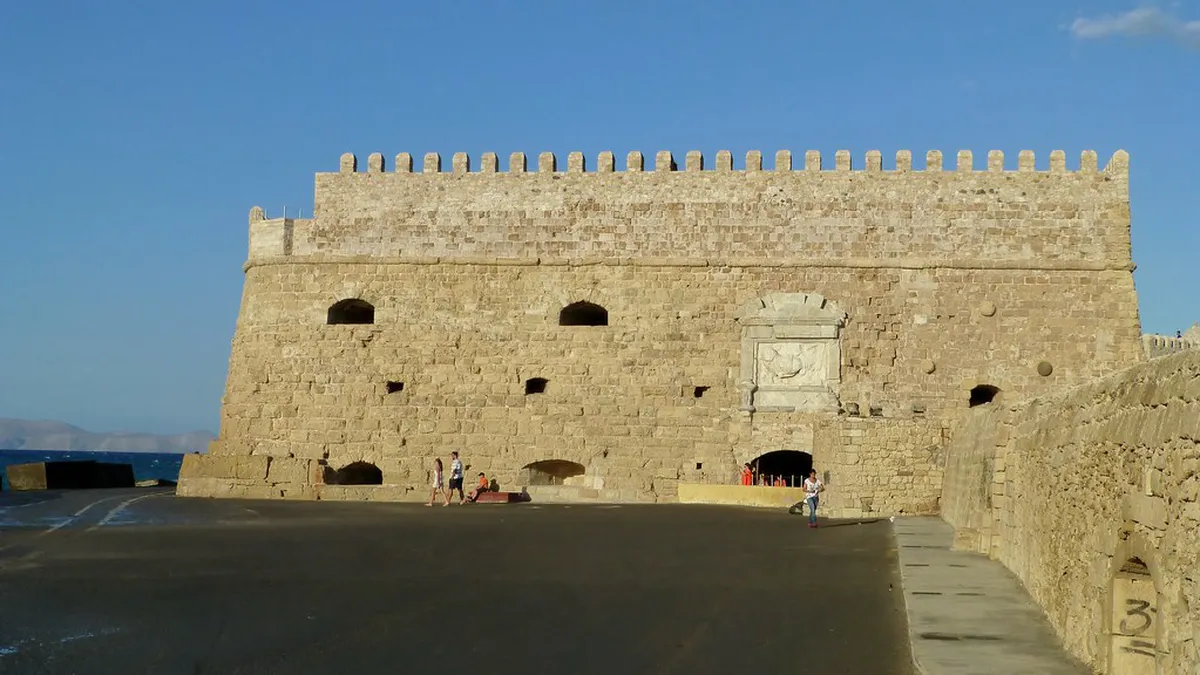 Discover the Ancient Venetian Walls Walking Path Bergamo