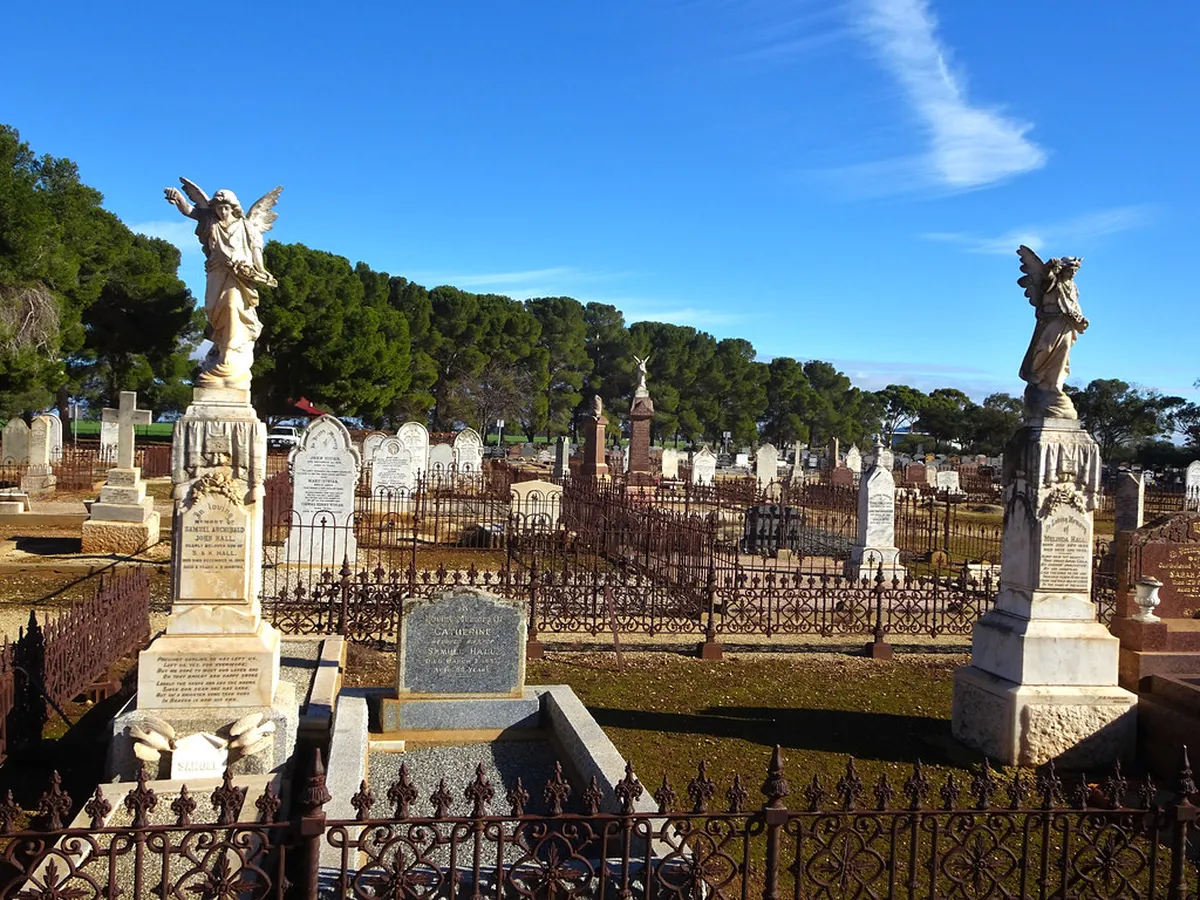 Self-Guided Historical Walks Bergamo Route: Discover History