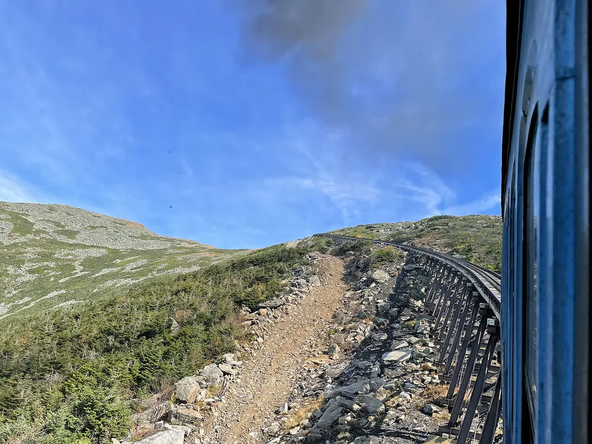 Bergamo's Steepest Climbs: Conquer Challenging Walking Paths