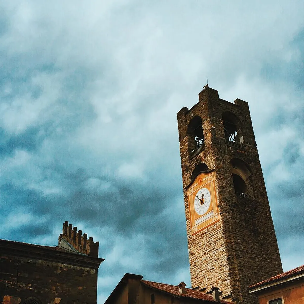 Bergamo Walking Weather: Best Month Guide 2025