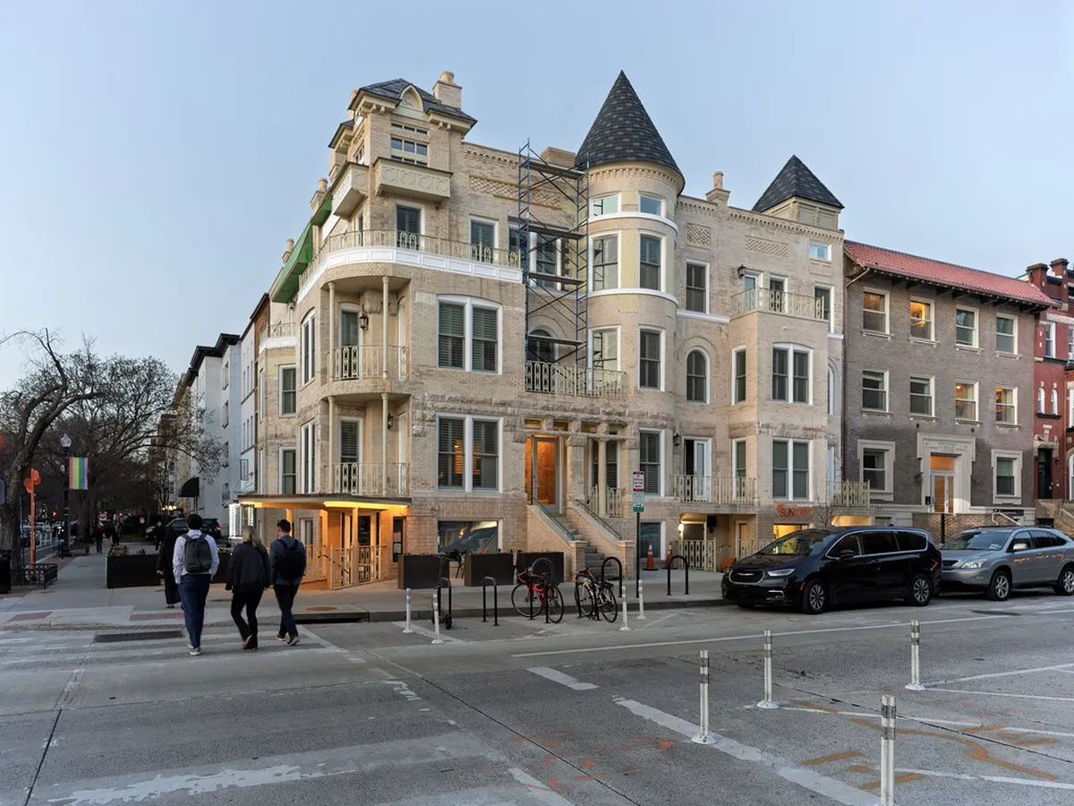 Cozy Winter Strolls in Bologna: Explore Italian Charm