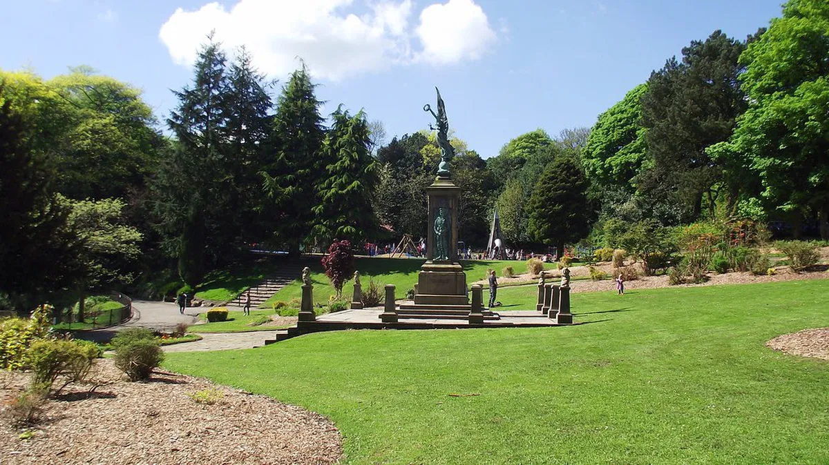 Family Friendly Park Walks Lecce: Top Green Spaces