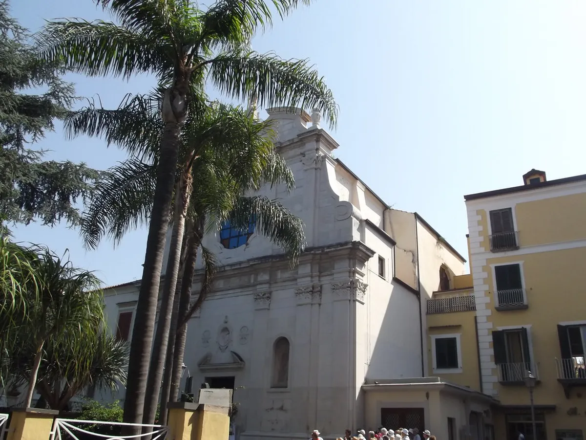 Villa Comunale Park Walking Guide: Lecce's Green Gem