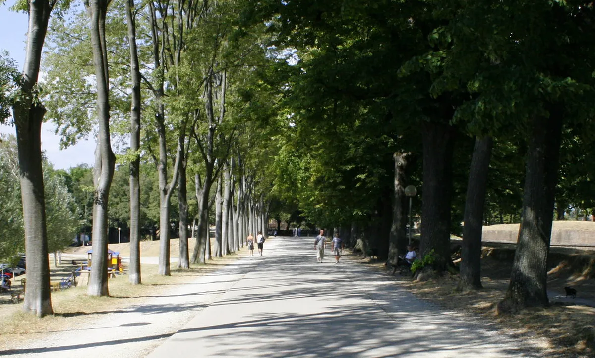Discover Ancient Lucca Walking Paths in 2025