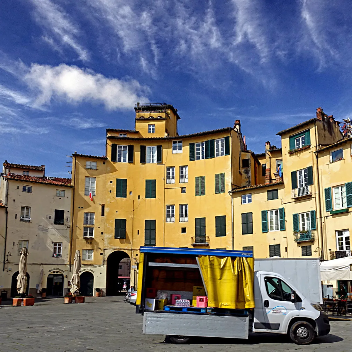 Discover Lucca: Free Walking Tours & Self-Guided Options