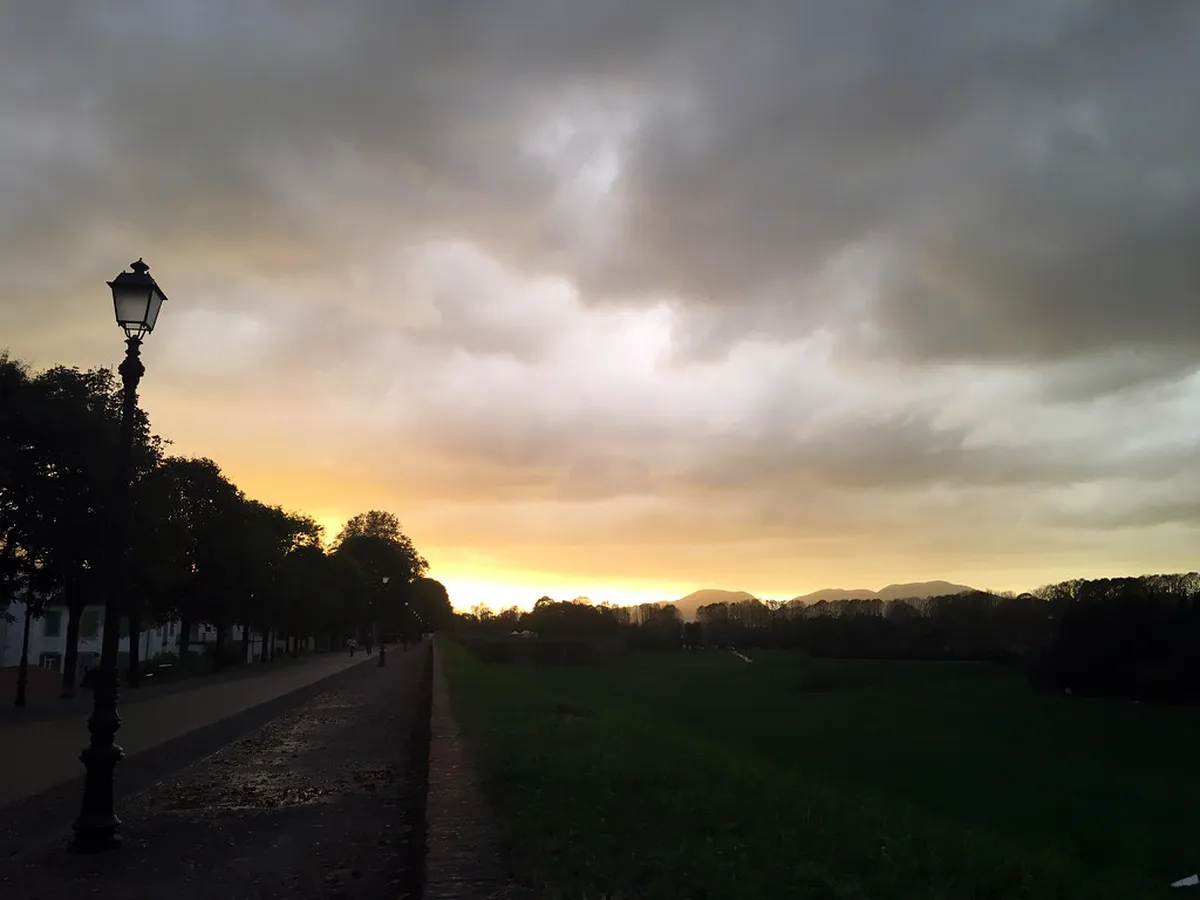 Enchanting Lucca Sunset Evening Walks in 2025