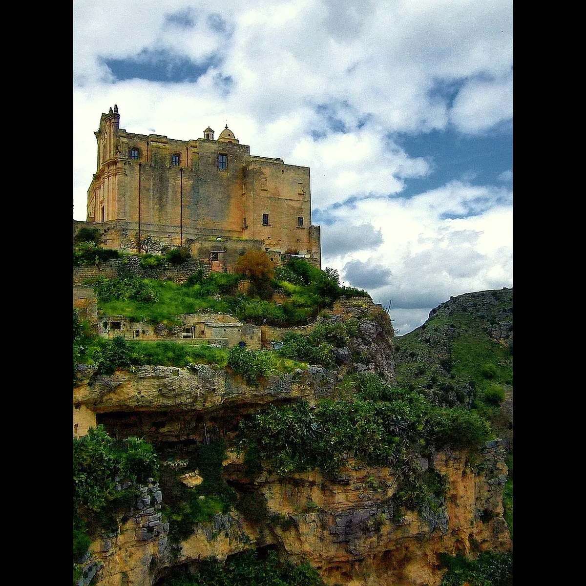 Matera Gravina Gorge Viewpoints: Best Panoramic Spots