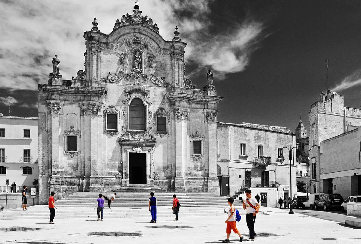 Matera's Oldest District Walks: A 2025 Guide