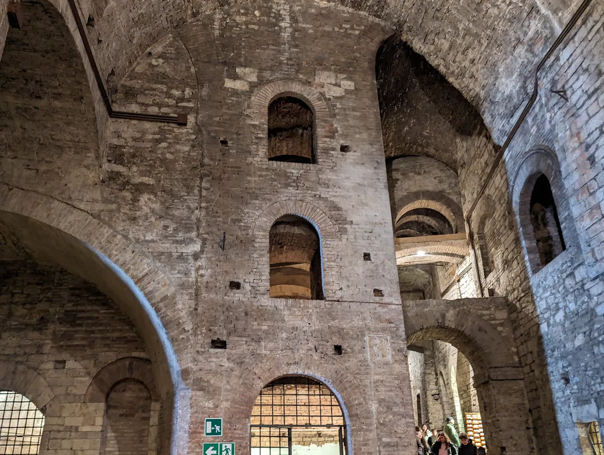 Perugia Hilltop Walks: Best Views in 2025