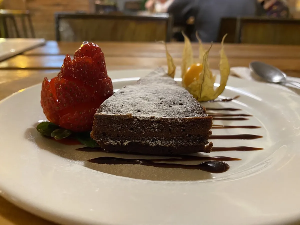 Taste Local Food on Perugia Walks: A 2025 Guide