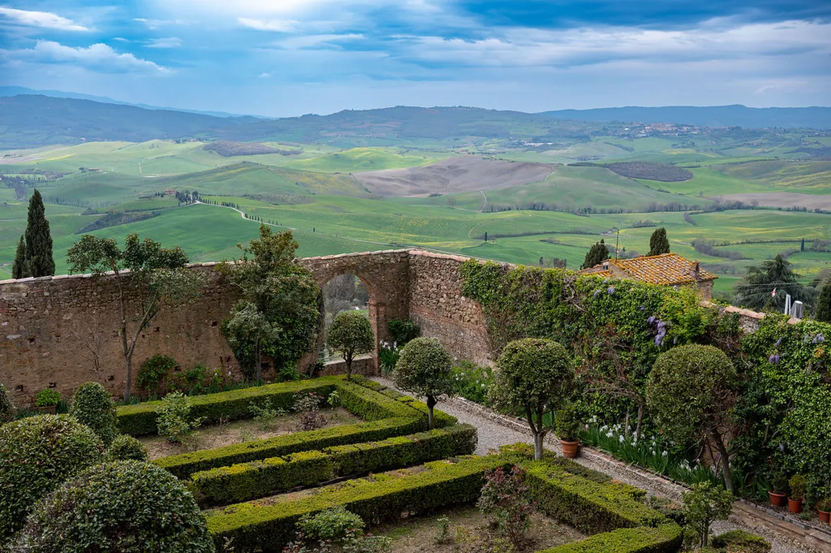 Explore Siena Historical Walking Paths Map 2025