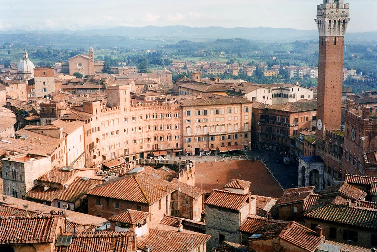 Siena's Best Morning Walking Routes & Stunning Views