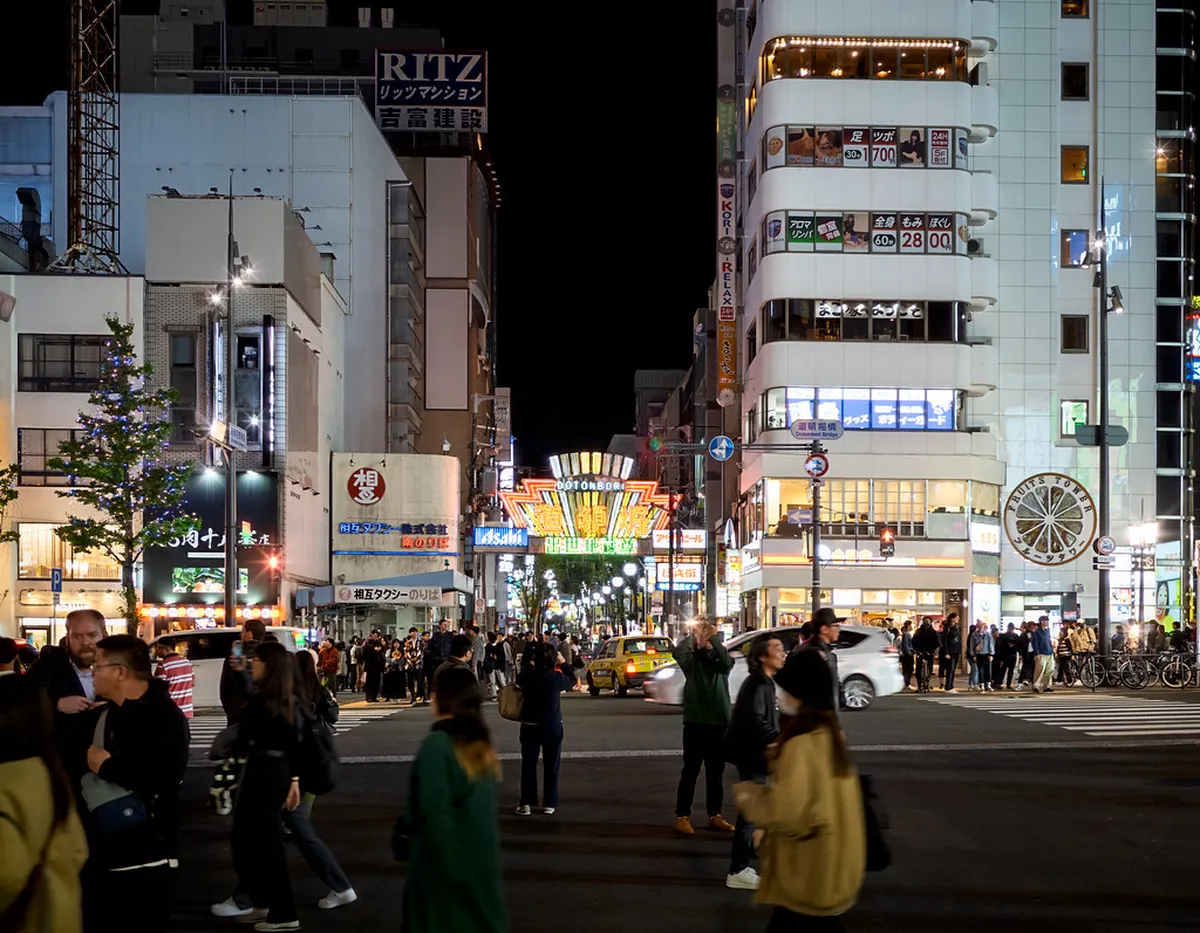 Taste Local Food: Siena Walking Tour & Culinary Guide 2025