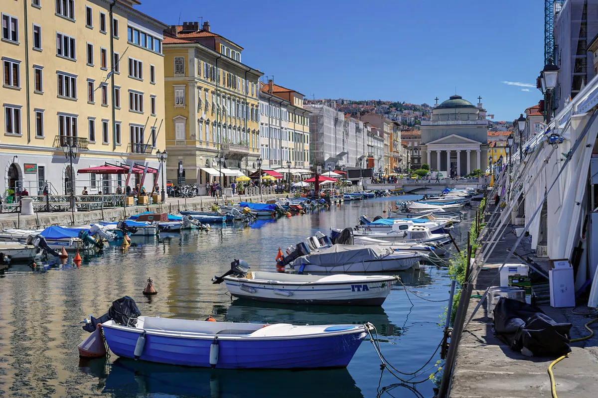 Explore Trieste City Center: A Self-Guided Walk 2025