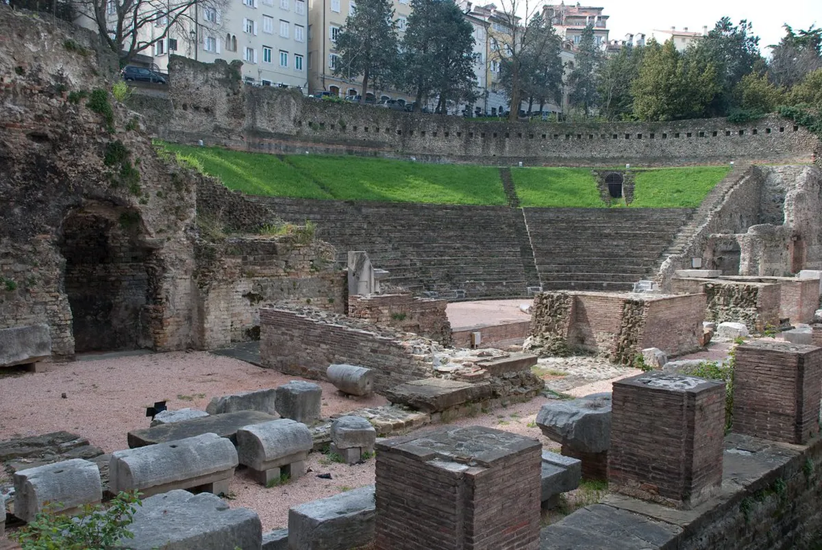 Trieste Roman Ruins Walking Tour: Explore Ancient History
