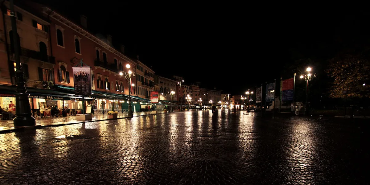 Verona Bridges Walking Guide: Explore Historic Views 2025