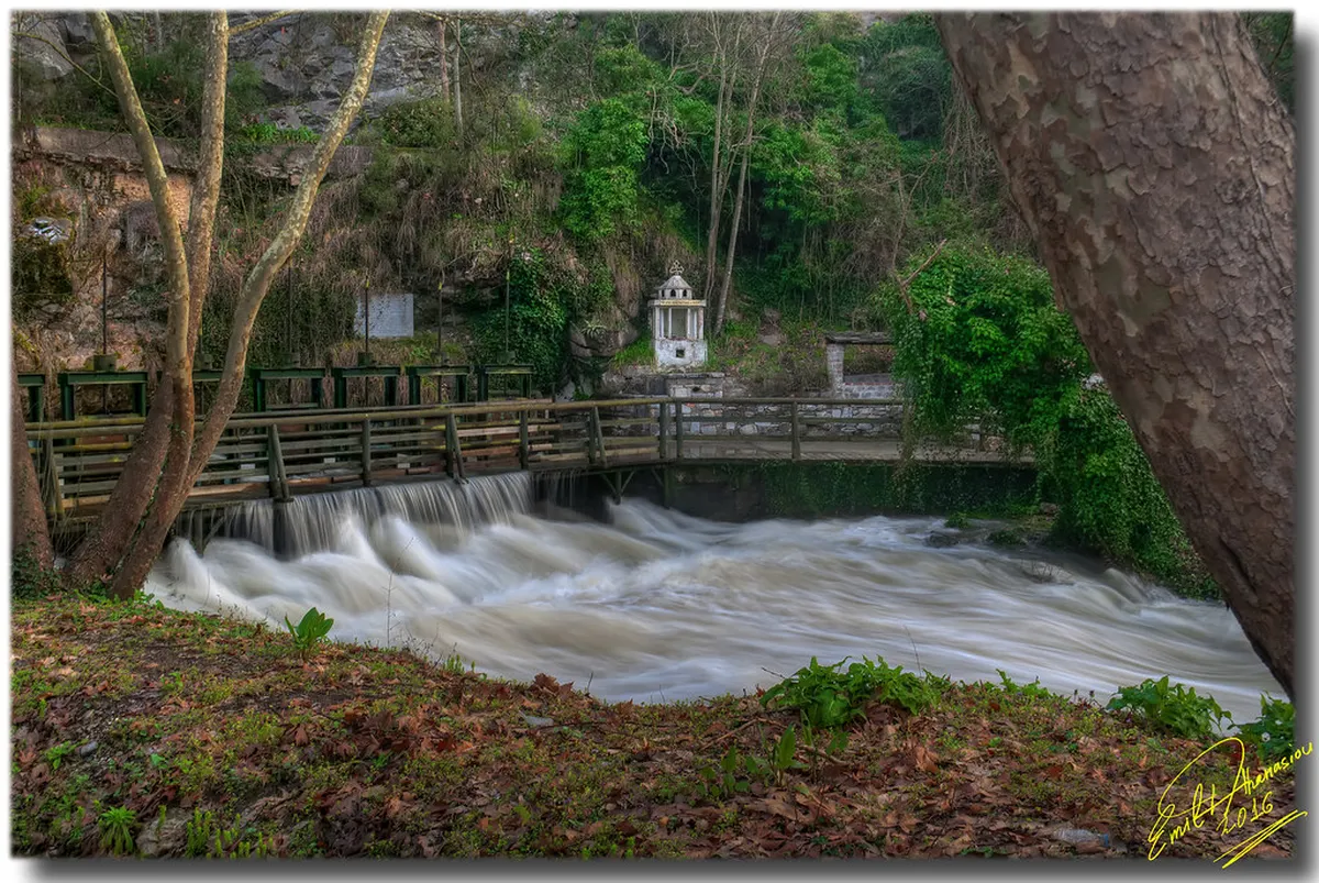 Length of Aveiro Lagoon Wooden Walkway Path Guide