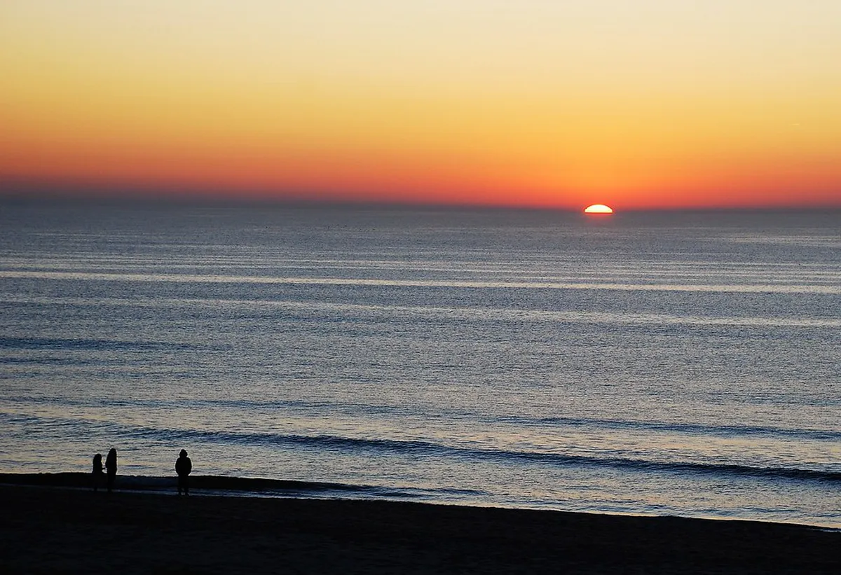 Best Sunset Views at Aveiro Salt Pans Walk 2026