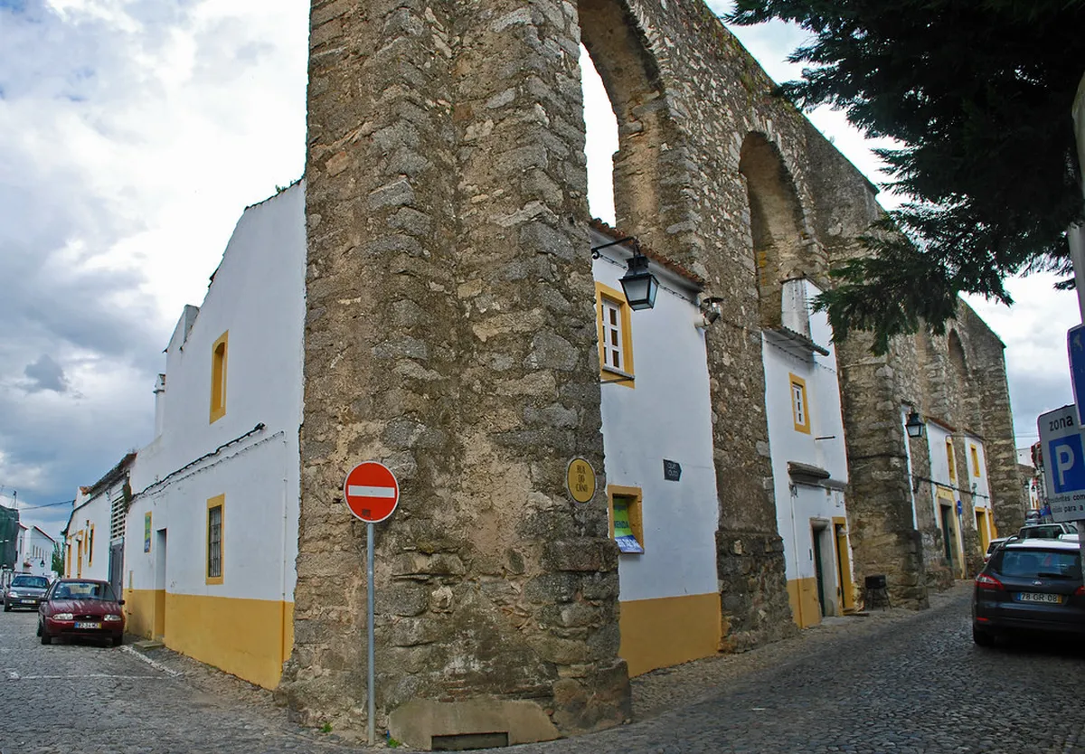 Guide to the Água de Prata Aqueduct Trail