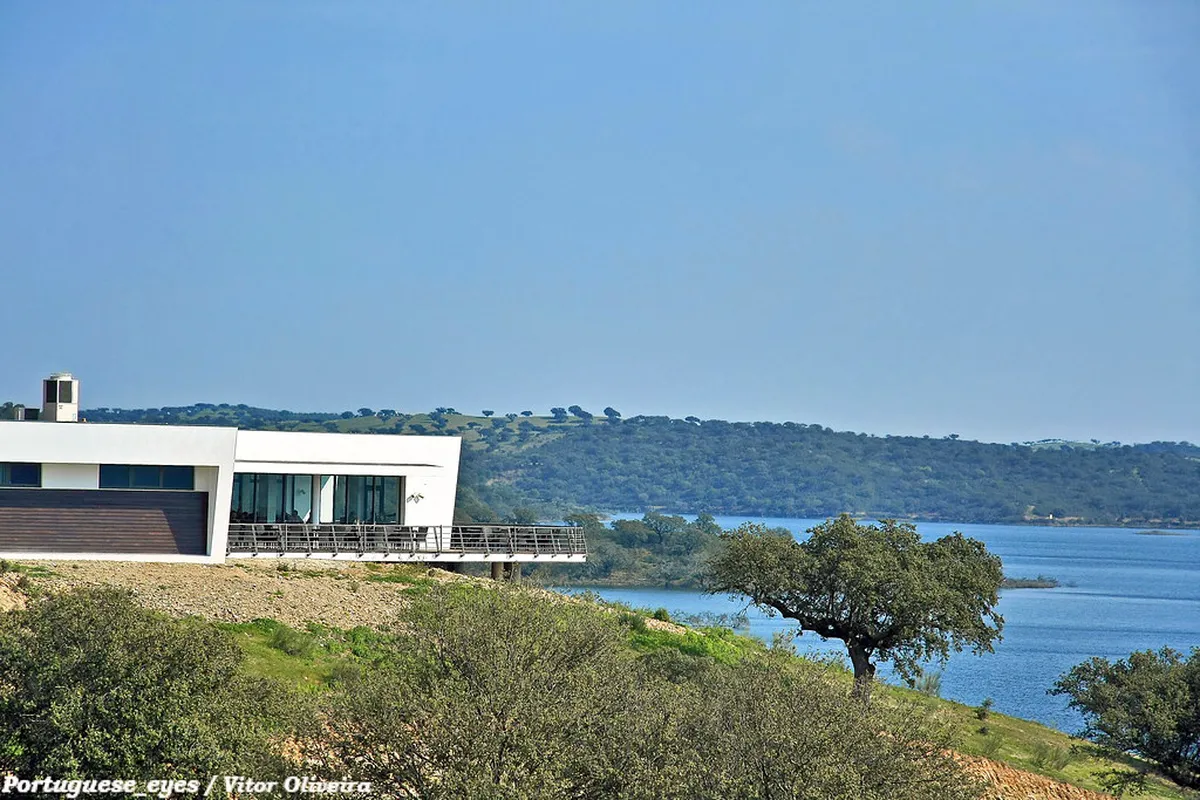 Traditional Alentejo Food Walk in Évora Center