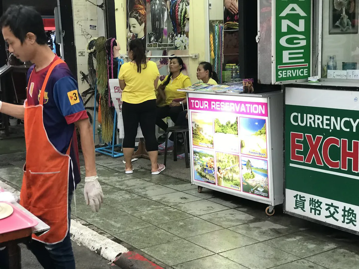 Nightlife Walking Guide for Faro City Center