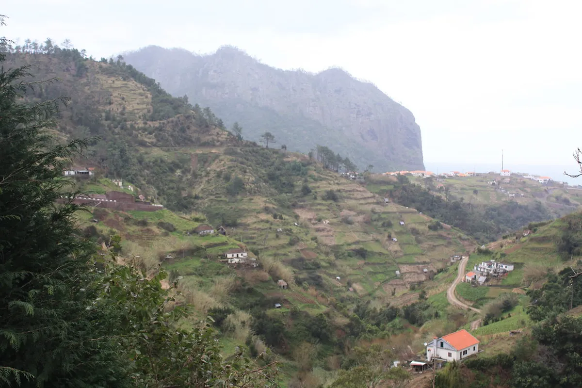 Best Penha Mountain Hiking Trails in Guimarães