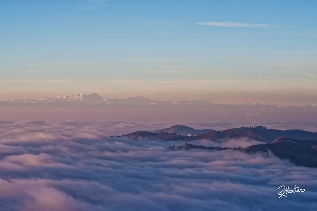Sunset from Guimarães Castle Walls: A 2026 Guide
