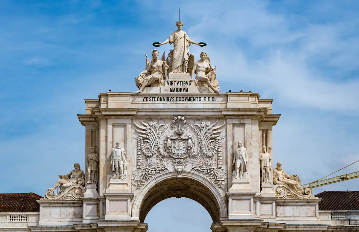 Baixa Pombalina Historic Walk: Lisbon Guide