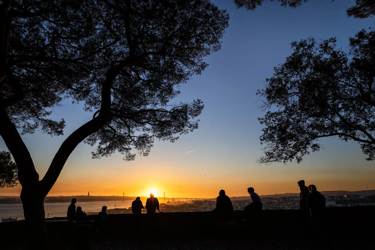Best Lisbon Miradouro Sunset Walk Guide