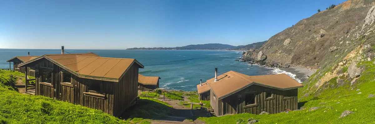 Best Cliffside Benches for Nazaré Sunset Walks