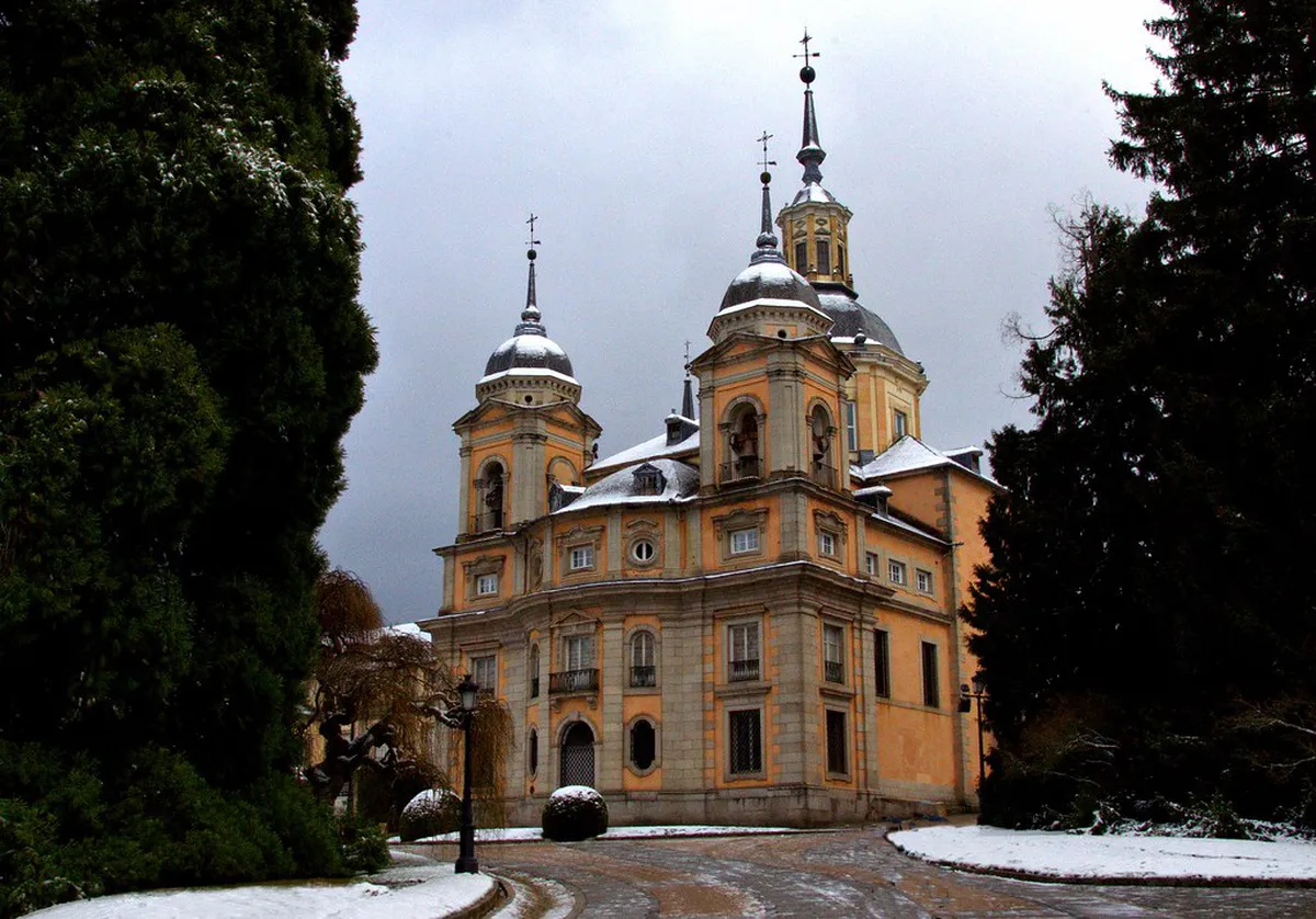 Where to Eat Near Sítio Cliff Walk Nazaré