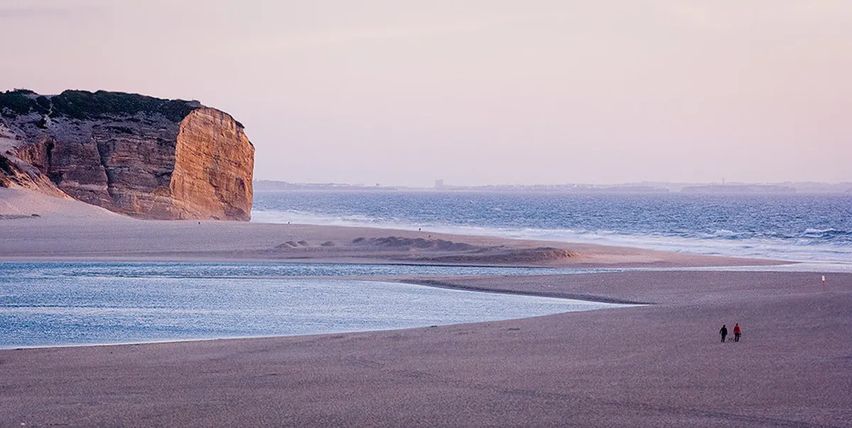 5 Best Foz do Arelho Cliff Walks Near Óbidos
