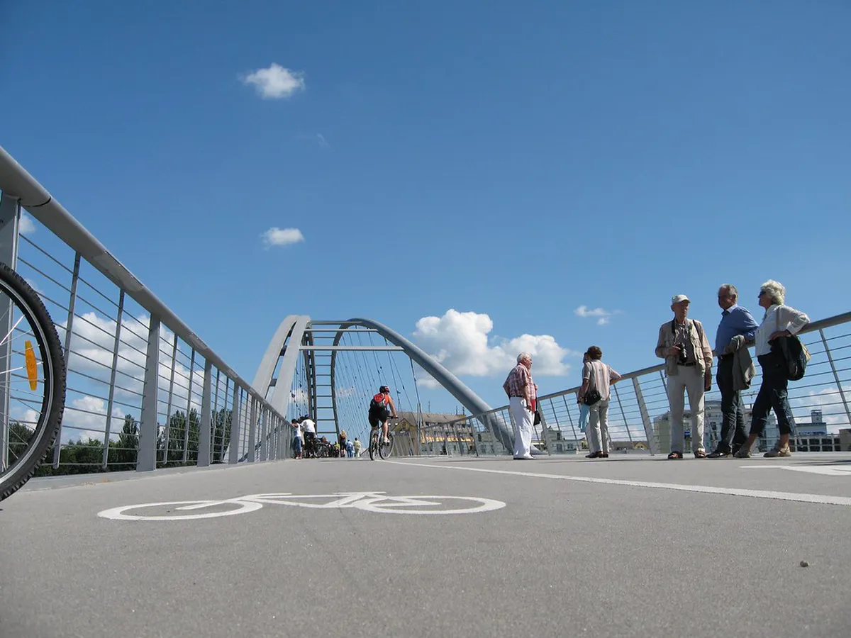 Walking Across Basel Bridges for City Views: 2026 Guide
