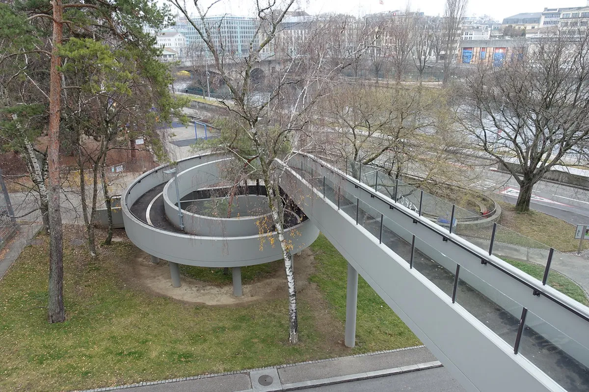 Best Parks for Walking Geneva: 2026 Guide