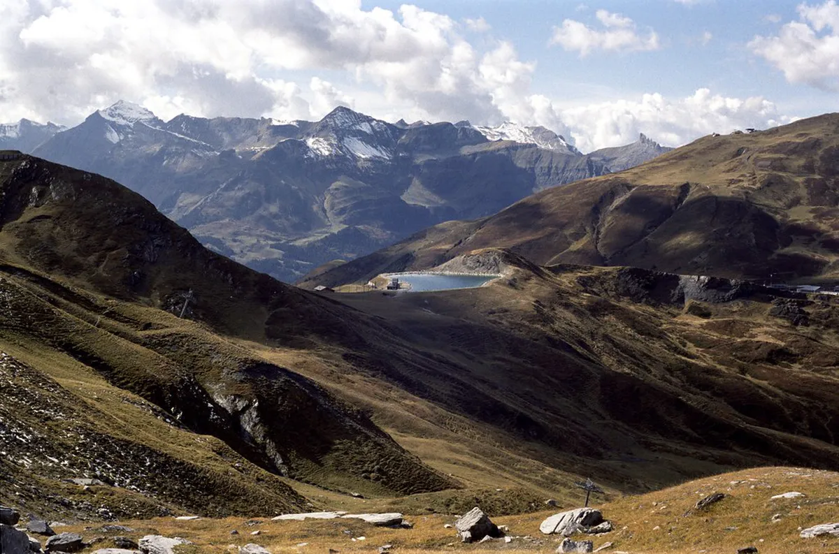 Eiger Trail Hiking Guide 2026: Grindelwald Tips