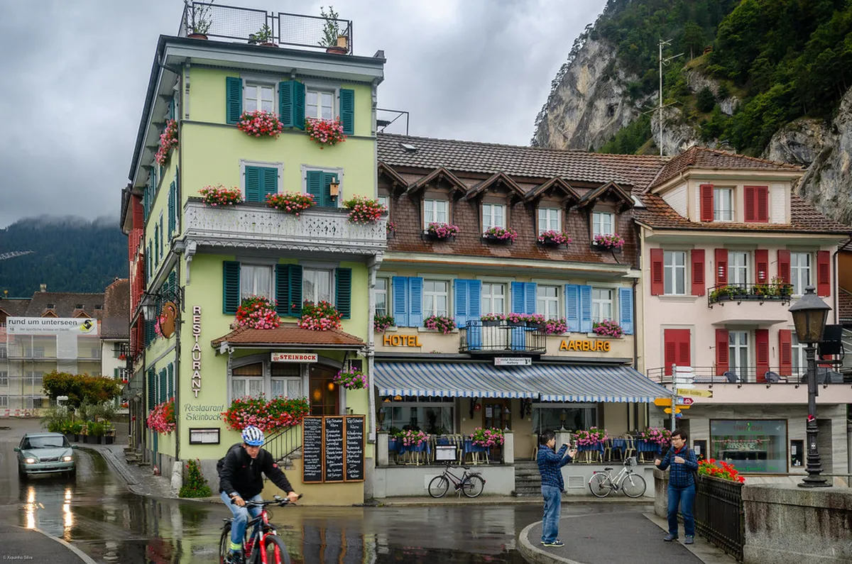 Unterseen Old Town Strolls: A 2026 Guide