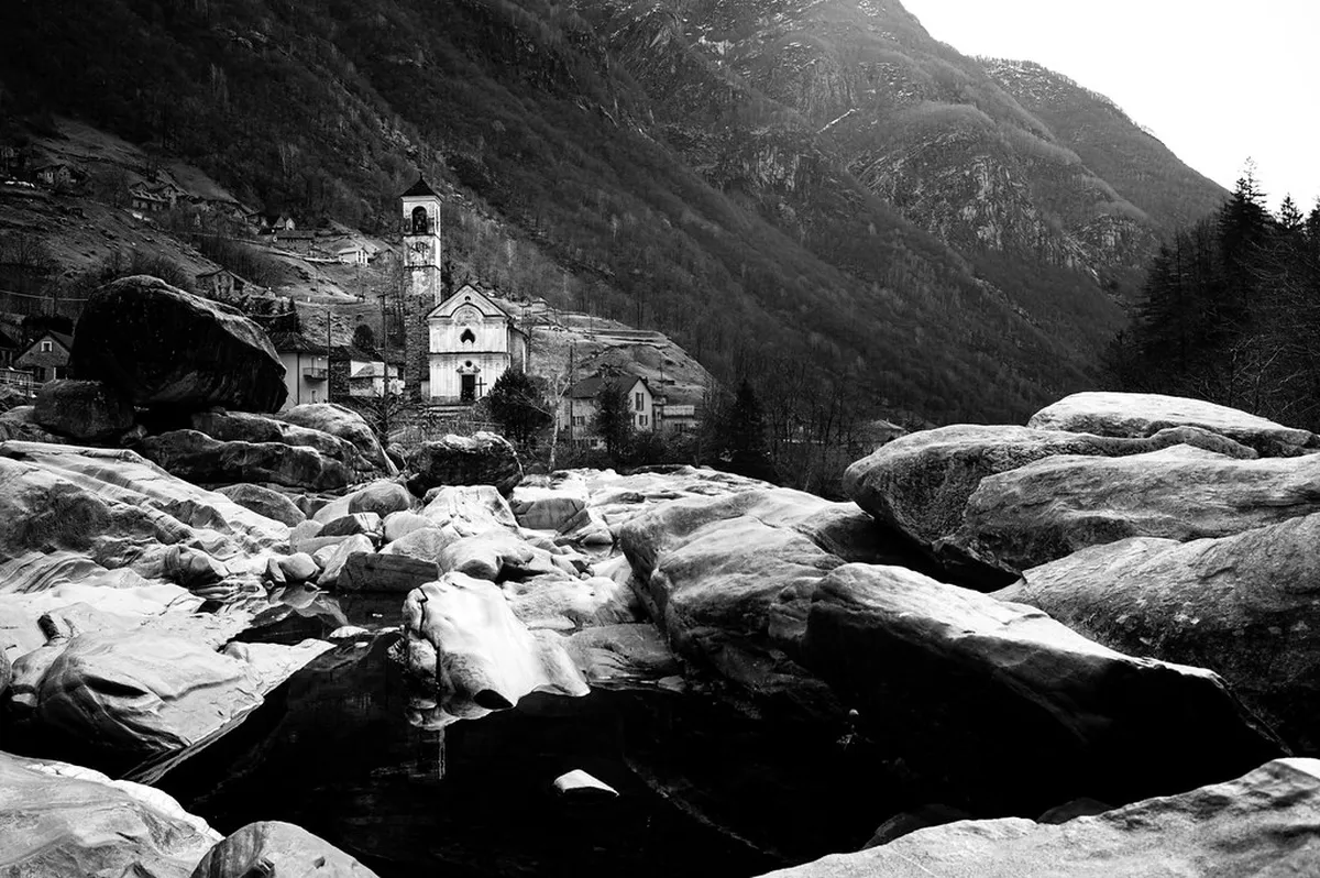 Best Valle Verzasca Day Hikes Locarno