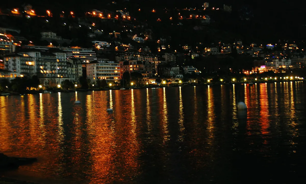 How Long is the Montreux Lakeside Walk?