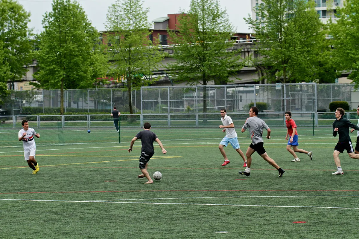 Best Athletic Shoes for Vevey Paved Walks (2026)