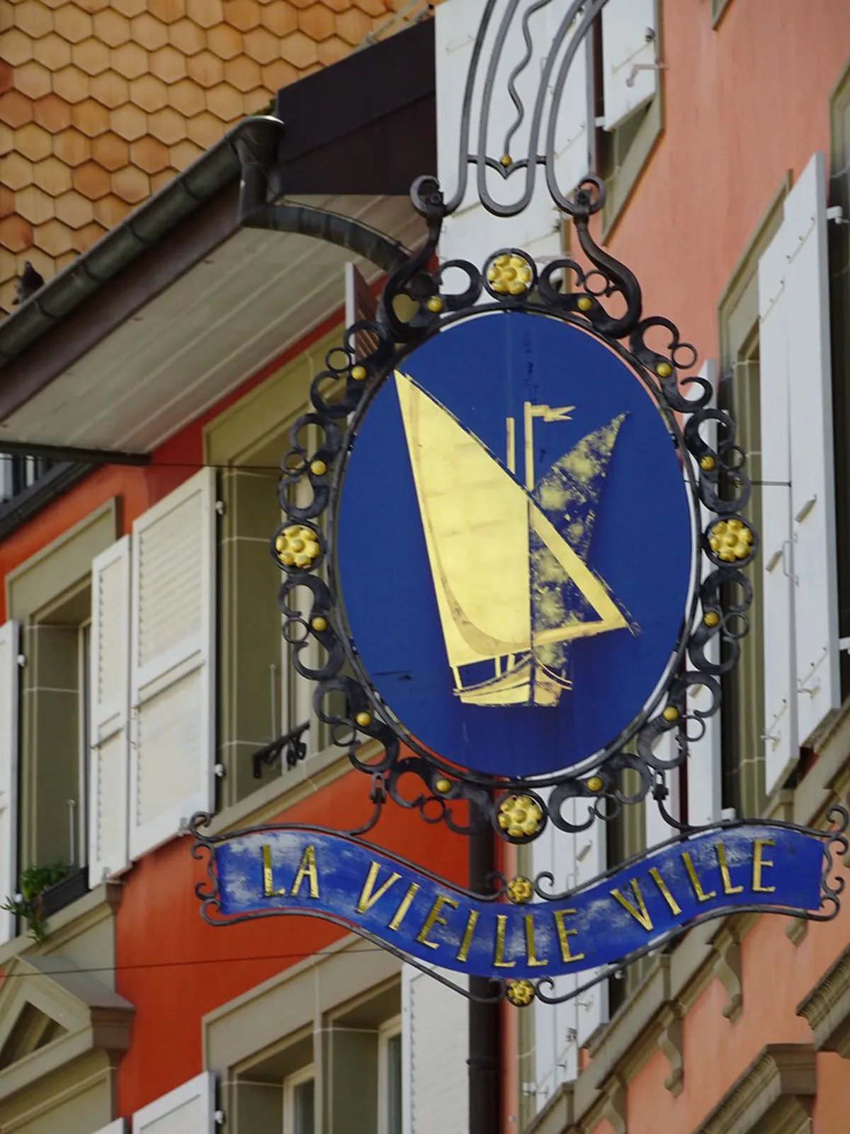Vevey Old Town Walking Route: 2026 Guide